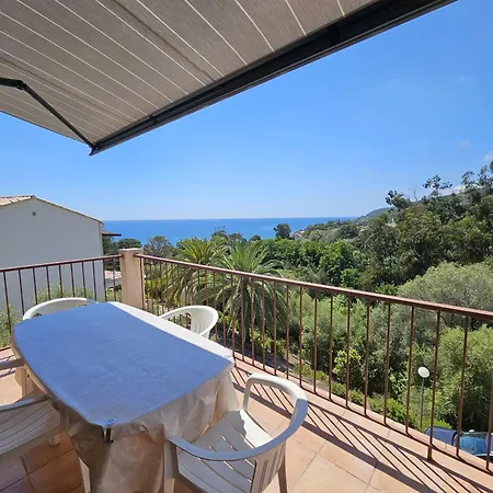 Cardellini 30 - Piscine En -vue Mer - 2 Personnes *